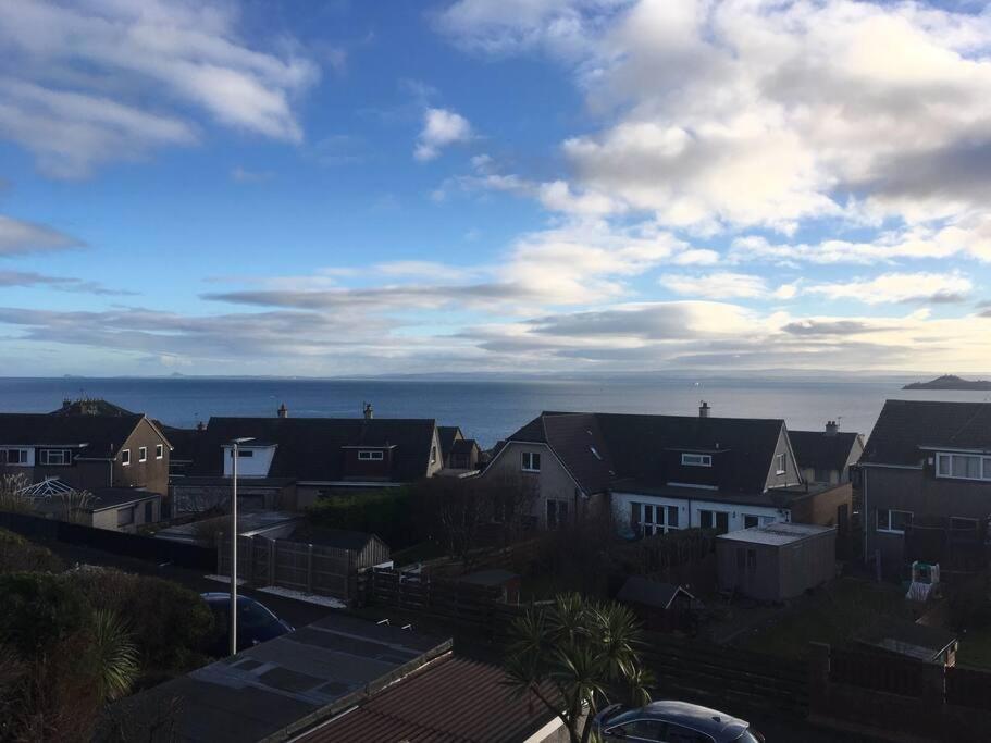 Kinghorn - Private Room, Own Entrance, Ensuite, Sunroom & Views Esterno foto